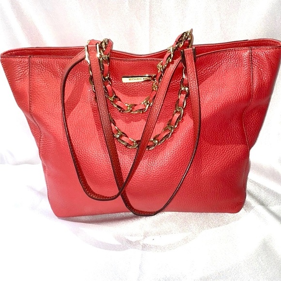 Gorgeous Michael Kors Coral Shade Leather Handbag - Picture 1 of 15